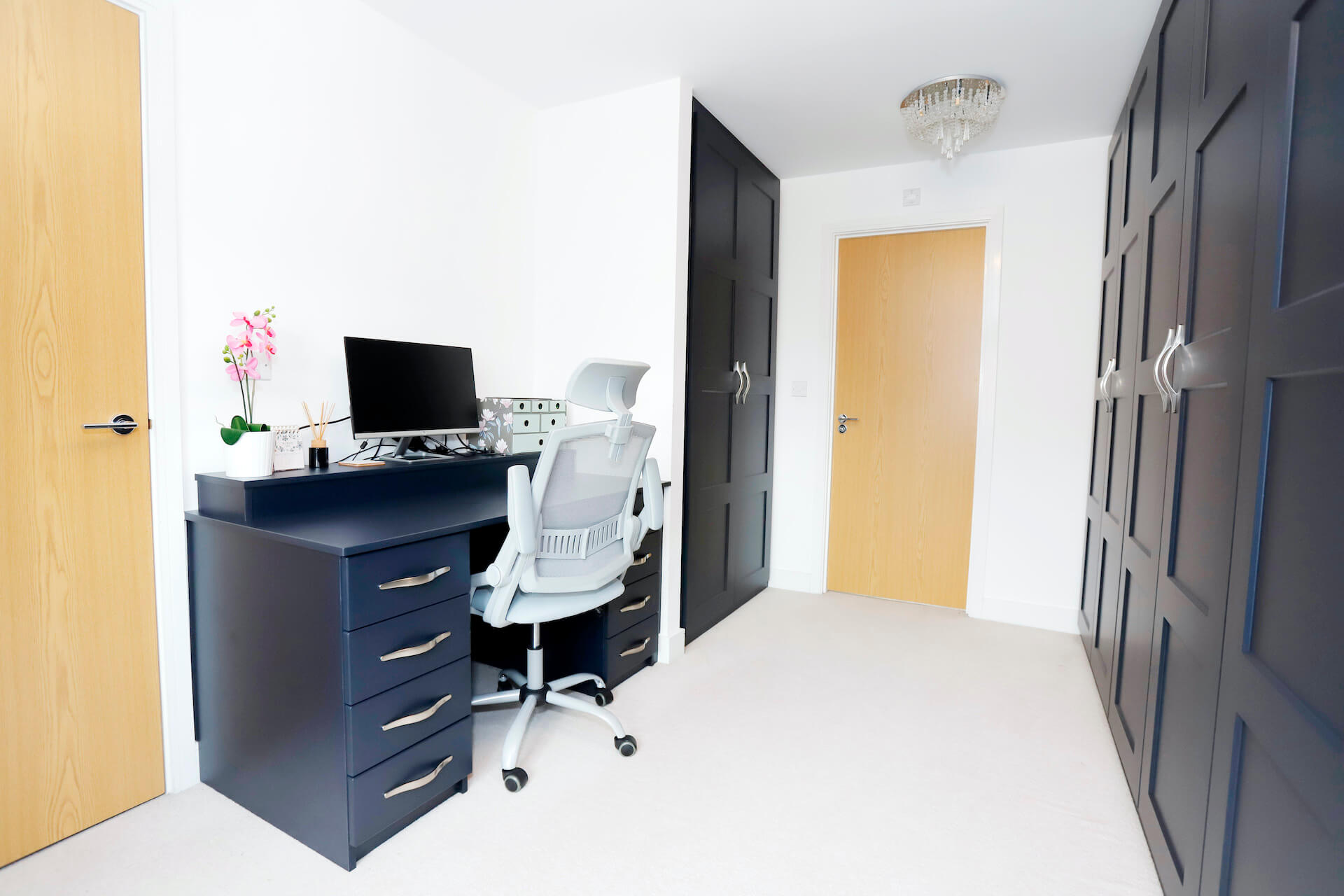 Indigo-blue-caraway-classic-square-dressing-room